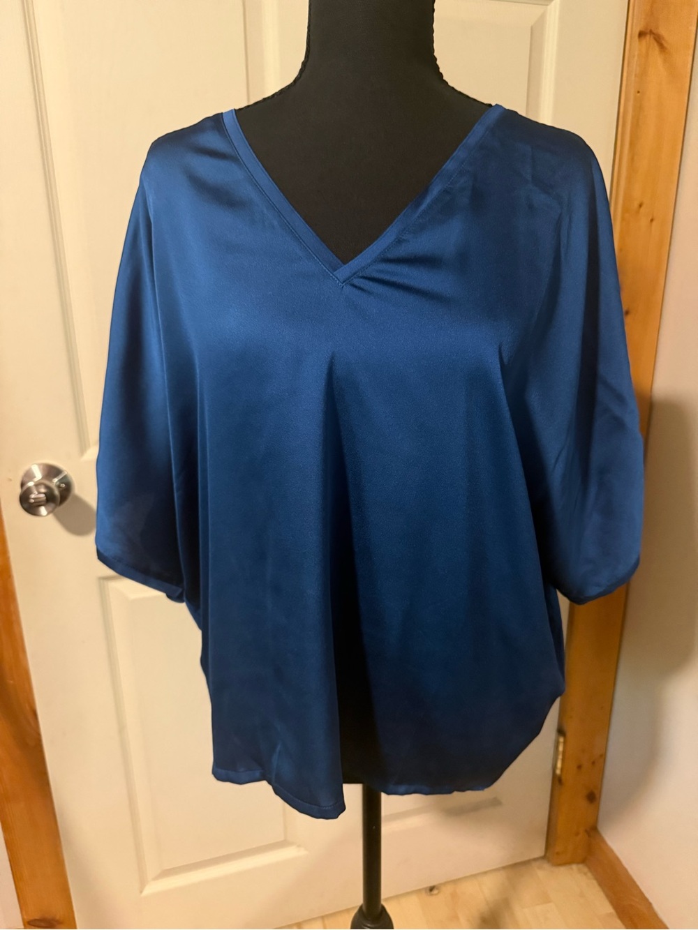 White House Black Market Women's V-Neck Satin Blouse in Deep Blue, Size M